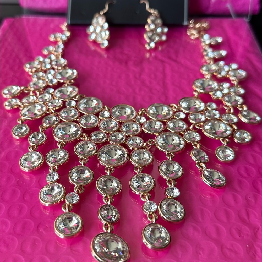 PAPARAZZI ZI COLLECTION Necklace & Earring Collection